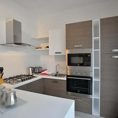 Apartment Meddeluxe Whitepearl