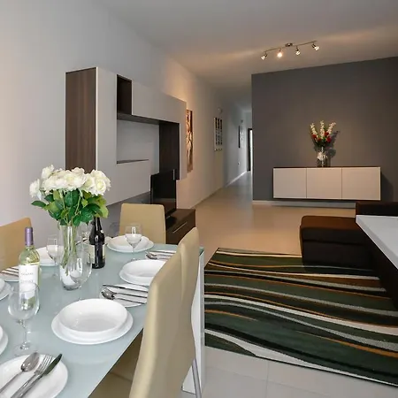 Apartment Meddeluxe Whitepearl *