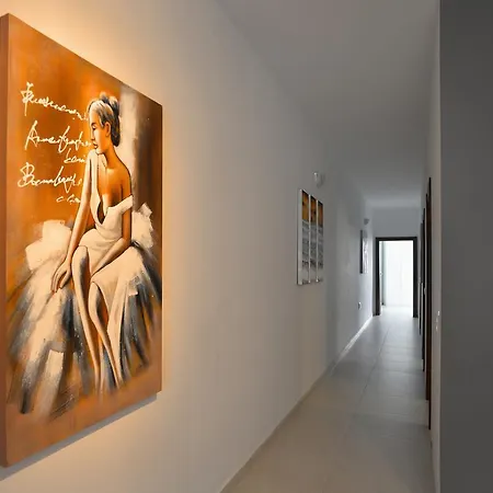 Meddeluxe Whitepearl * Marsaxlokk